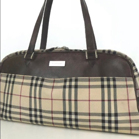 Burberry Handbags - Authentic Burberry nova check shoulder